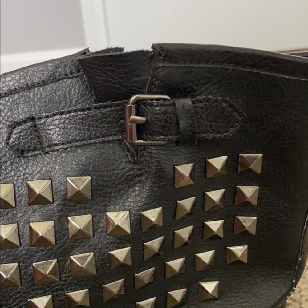 Studded boots - Picture 4 of 5